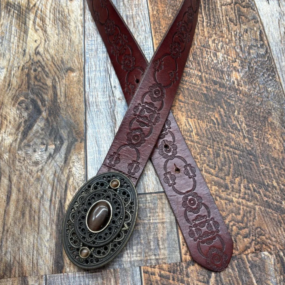 Fossil Womens Brown Leather Belt Small Embossed Filigree Medallion Buckle Stone